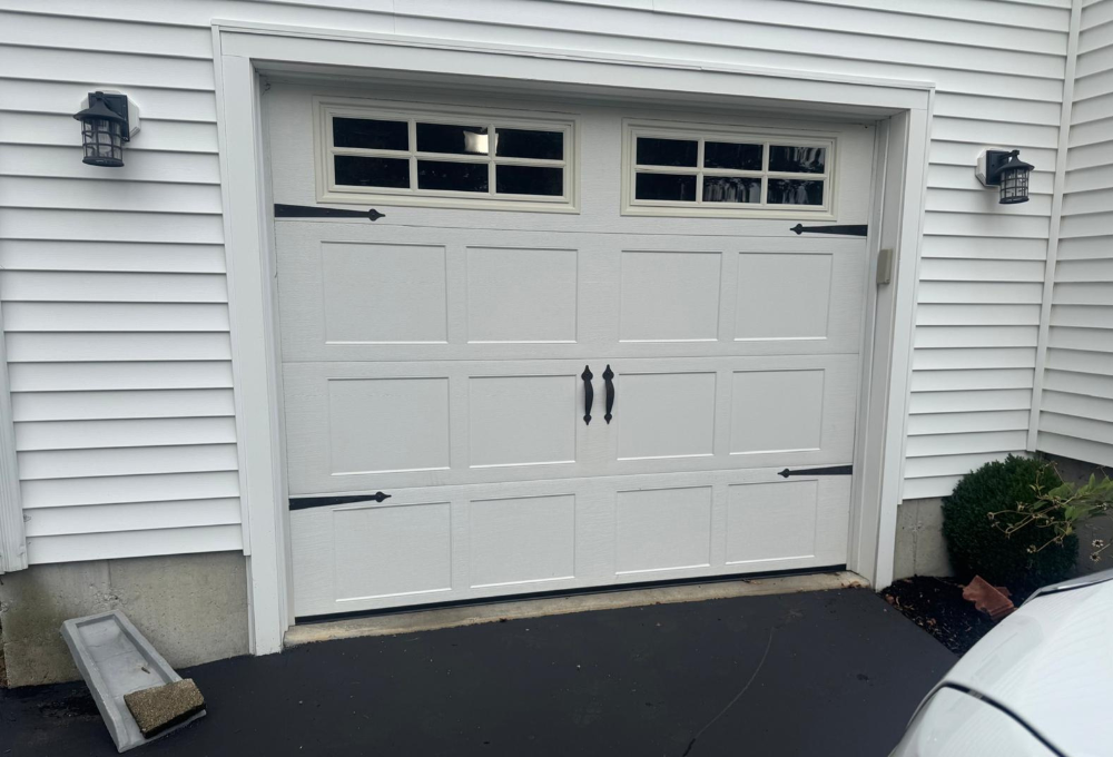 Choosing the Right Garage Door Style for California Homes